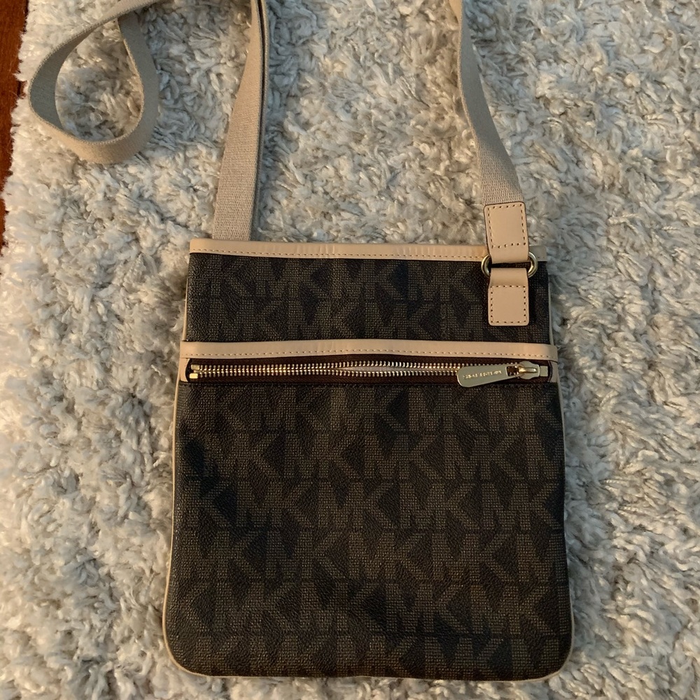 Michael Kors cross body